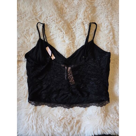 Victoria's Secret Black Lacey Cropped V Neck Cami Size Large NWT - Picture 2 of 6